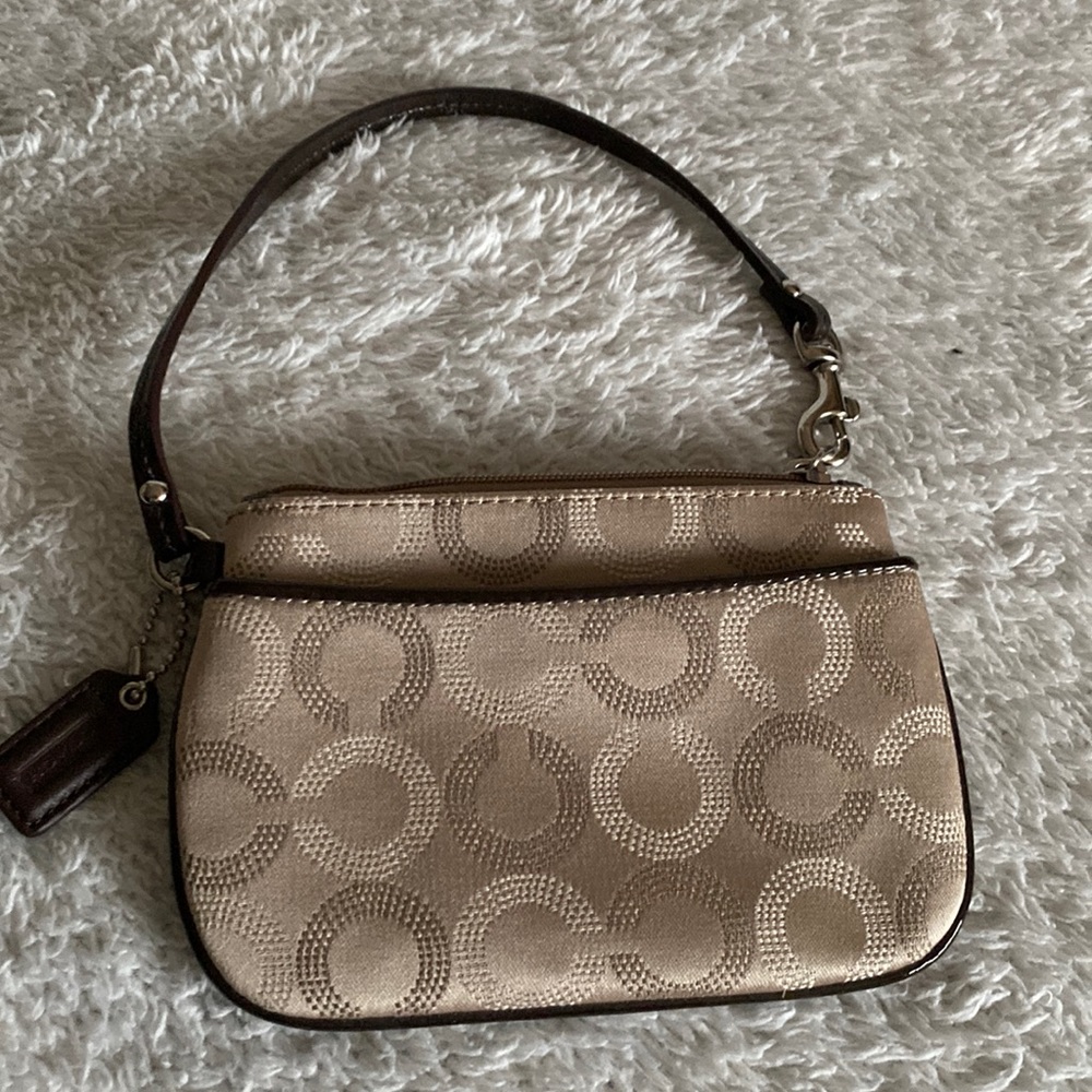 Coach Wristlet- Tan Tonal Print- Like New